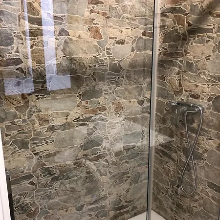 Precioso Piso En Catedral Muralla Con Wifi * León