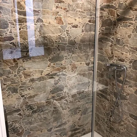Apartamento Precioso Piso En Catedral Muralla Con Wifi Leão