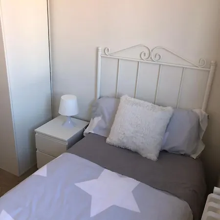 Precioso Piso En Catedral Muralla Con Wifi Apartamento Leão