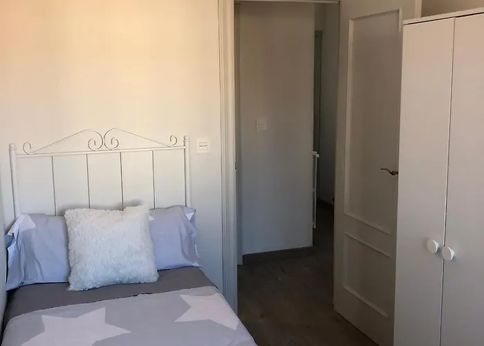 Precioso Piso En Catedral Muralla Con Wifi 莱昂